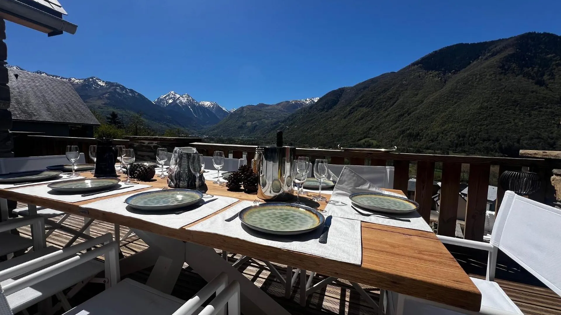 Chalet Crystal By Carlon Luxury Rentals Guchan