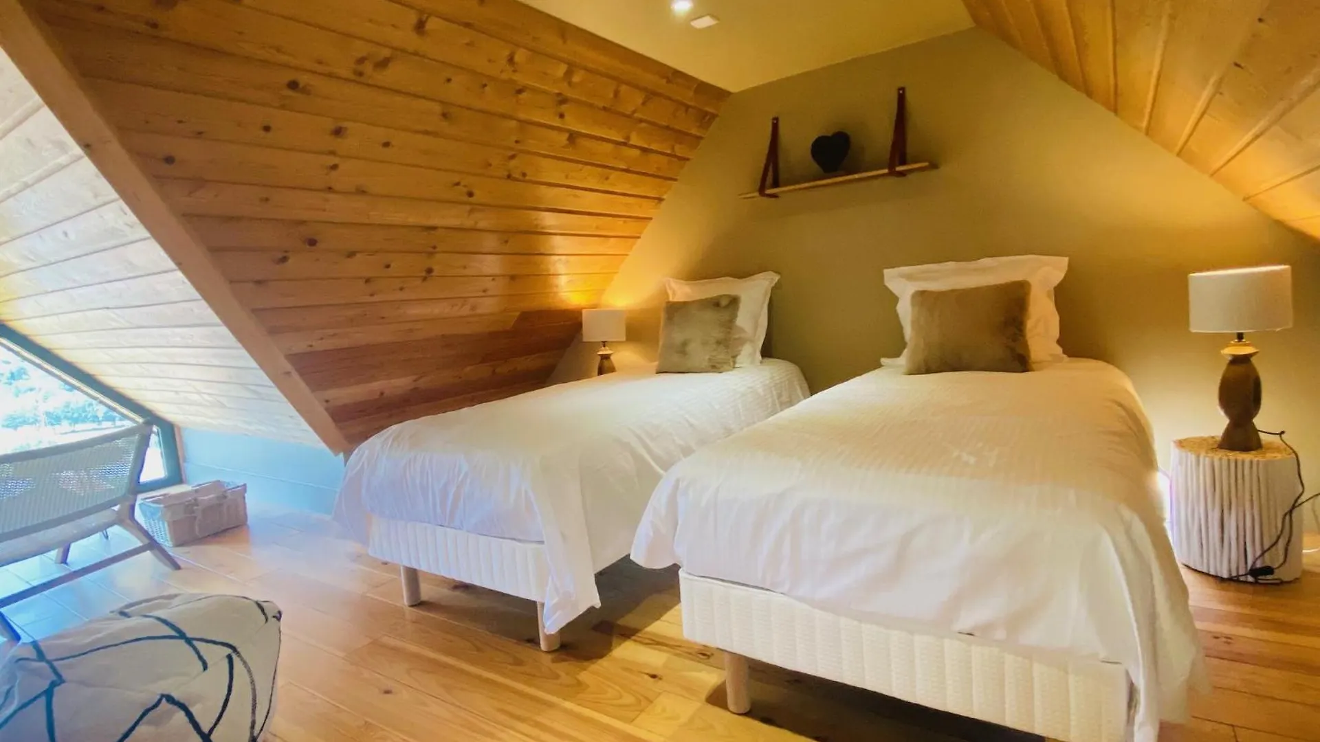 Chalet Crystal By Carlon Luxury Rentals Guchan