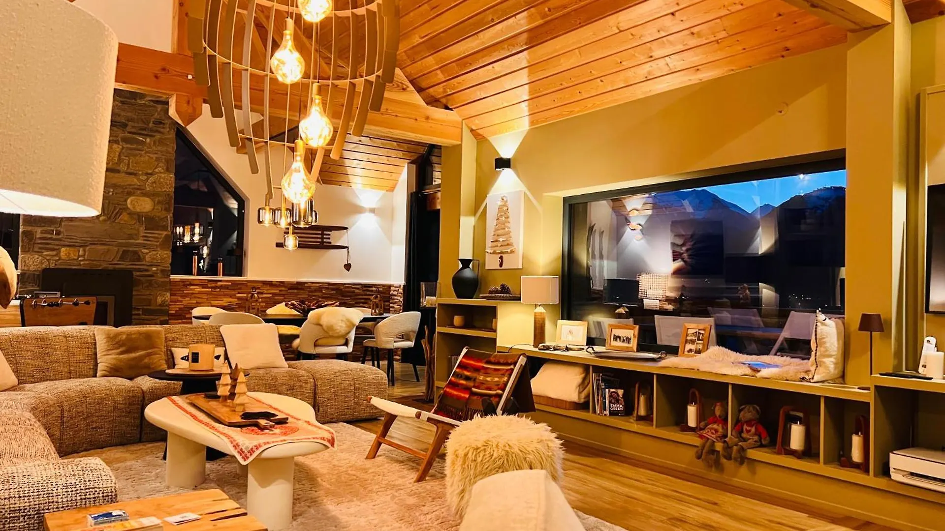 Chalet Crystal By Carlon Luxury Rentals Guchan 0*,  France